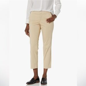 NWT NYDJ Everyday trouser straw khaki